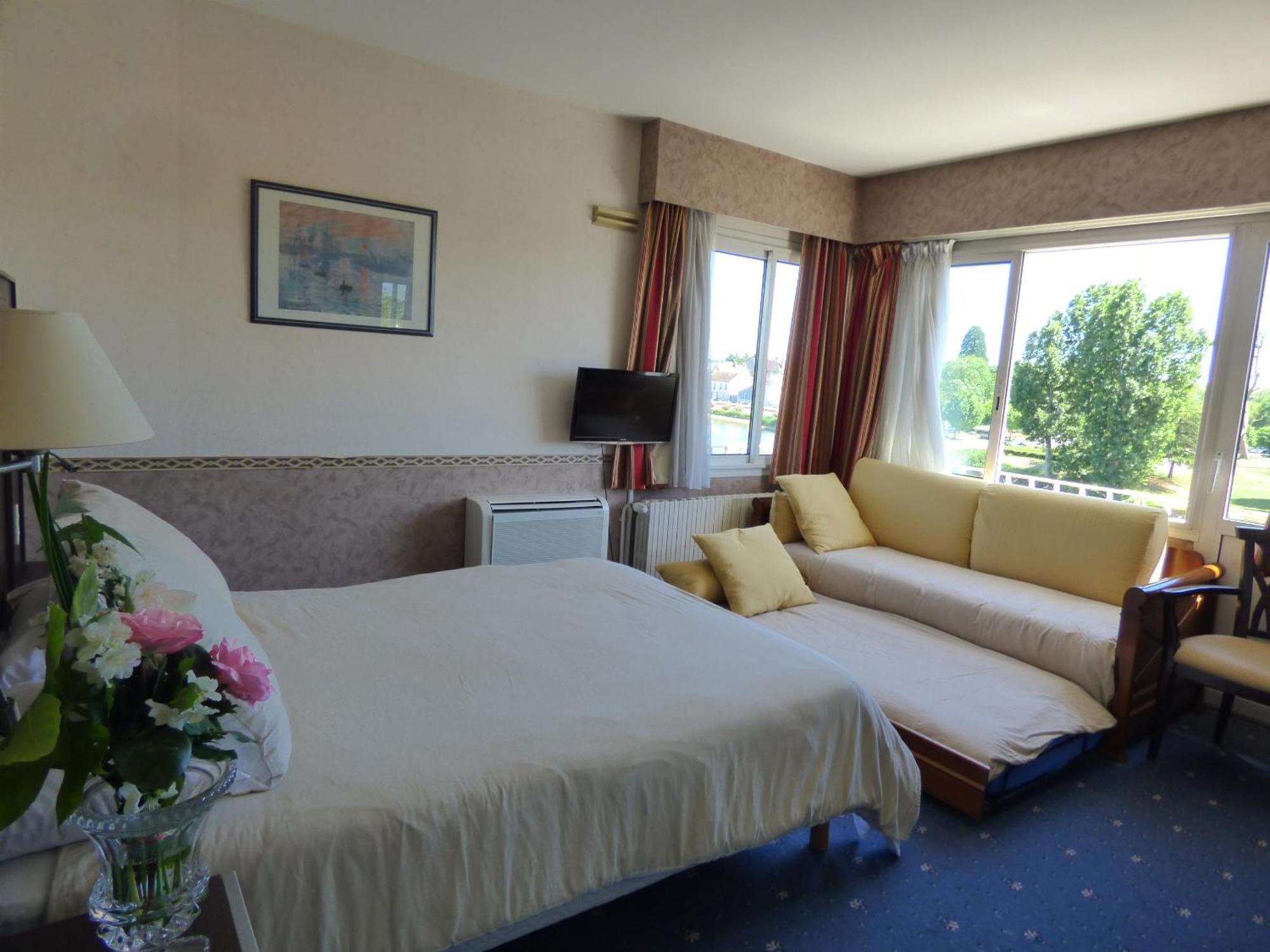 The Originals City, Hôtel Le Bellevue, Montrichard (Inter-Hotel) Exterior foto