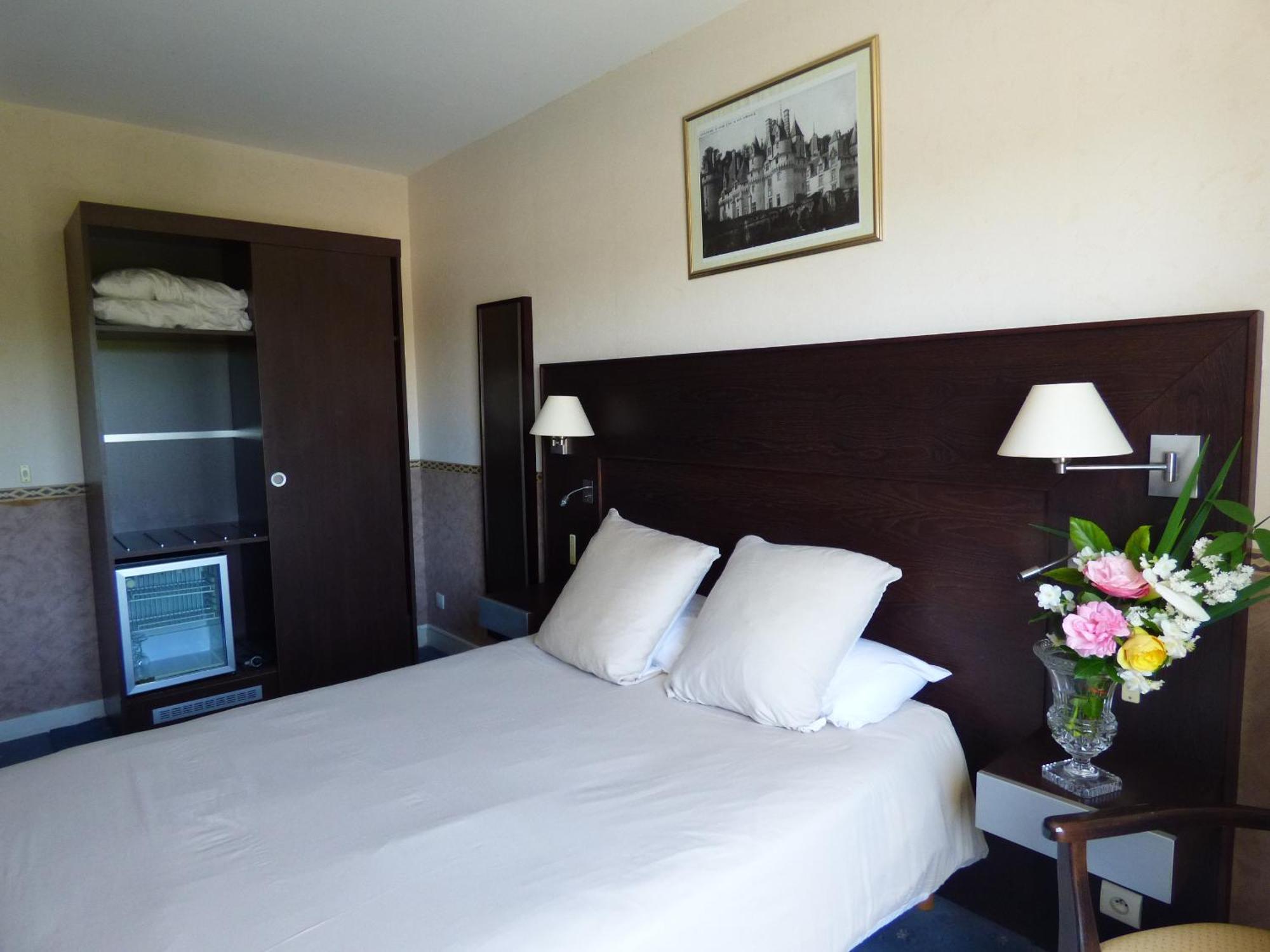 The Originals City, Hôtel Le Bellevue, Montrichard (Inter-Hotel) Exterior foto