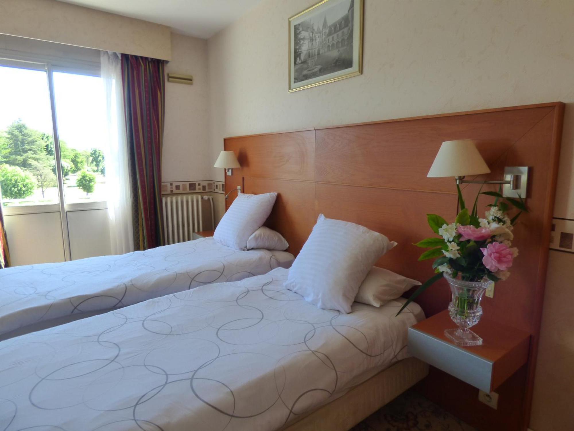 The Originals City, Hôtel Le Bellevue, Montrichard (Inter-Hotel) Exterior foto