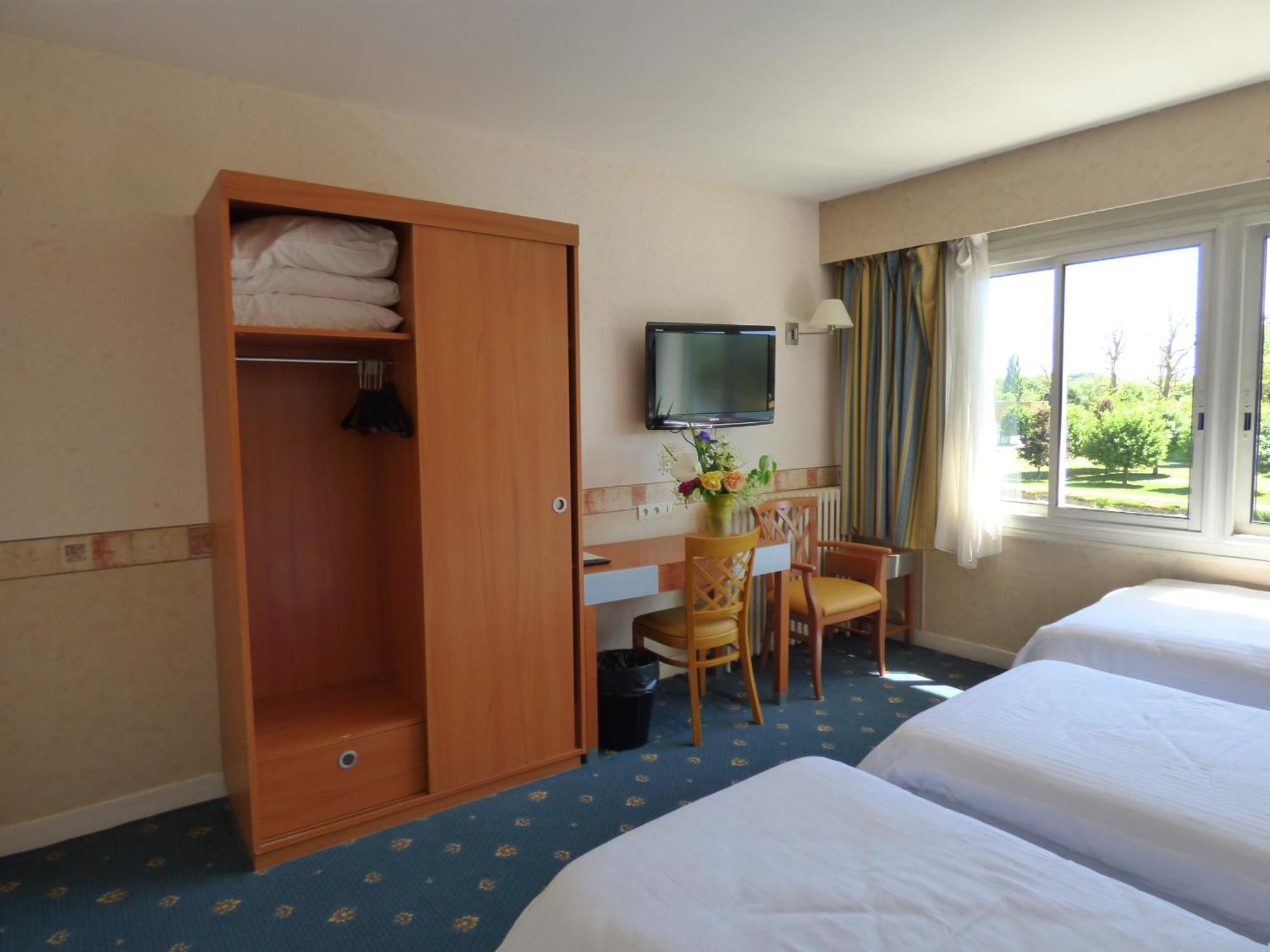 The Originals City, Hôtel Le Bellevue, Montrichard (Inter-Hotel) Exterior foto